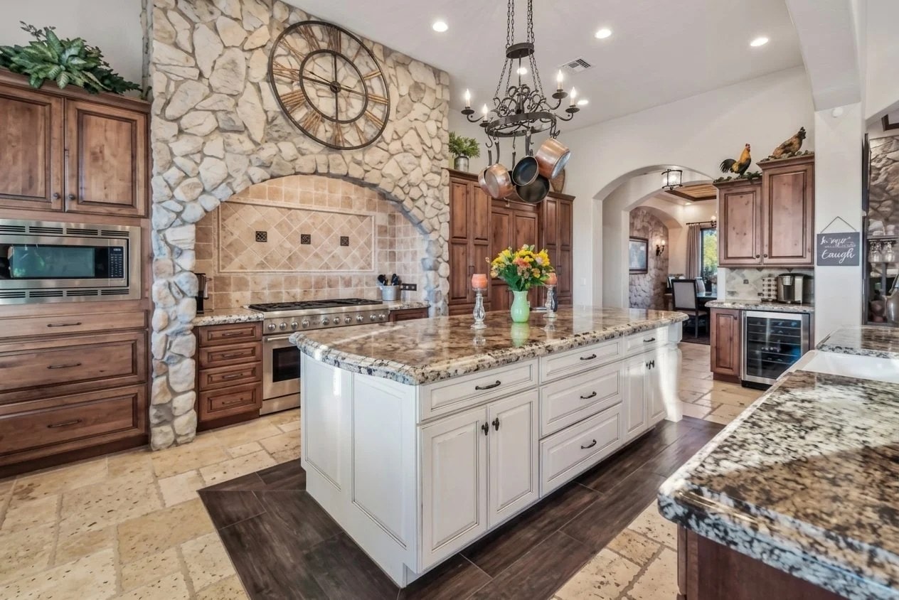 Gourmet Kitchen & Fine Materials